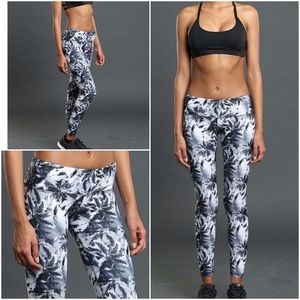Noli yoga pants leggings palm tree print large EUC